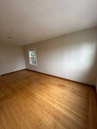 1BR/1BA Apartment · Vallejo photo 3