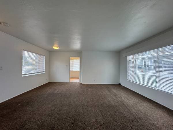 2BR/1BA Apartment · Oakland photo 2