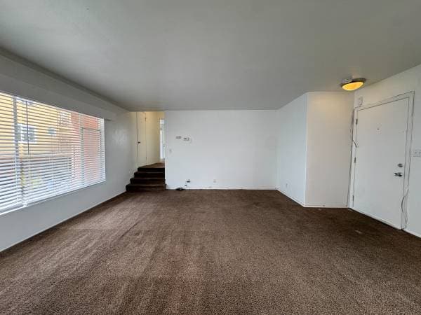 2BR/1BA Apartment · Oakland photo 3