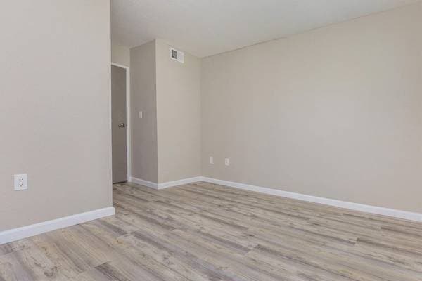 2BR/2BA Apartment on North Milpitas Boulevard · Milpitas photo 5