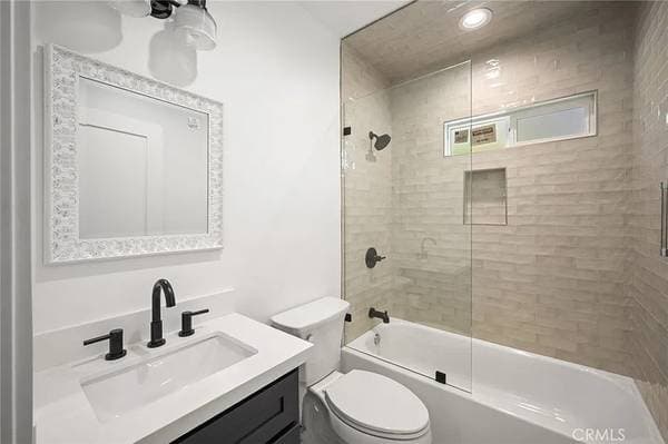 2BR/2BA Apartment · San Francisco photo 3