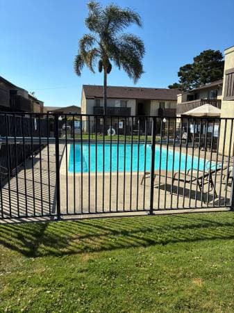 1BR/1BA Apartment · San Leandro photo 1