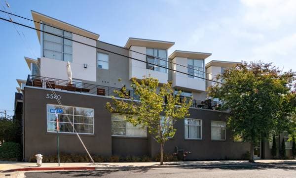 1BR/1BA Apartment on Doyle St · Emeryville photo 5