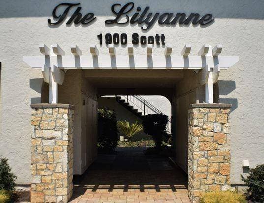 1BR/1BA Apartment on Scott Blvd. · Santa Clara photo 1