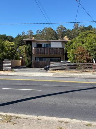 2BR/2BA Apartment on Sir Frances Drake Blvd · San Anselmo photo 1