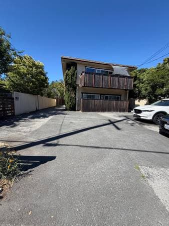 2BR/2BA Apartment on Sir Frances Drake Blvd · San Anselmo photo 2