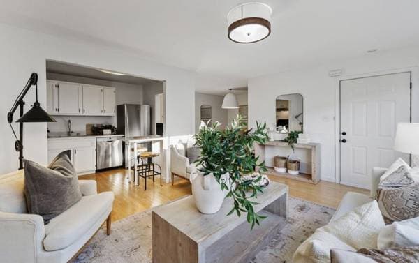 2BR/1BA Condo · San Francisco photo 2