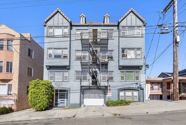 0BR/1BA Apartment on 6th Ave · Oakland photo 1