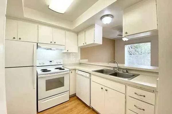 2BR/2BA Apartment on Washington St · Santa Clara photo 2