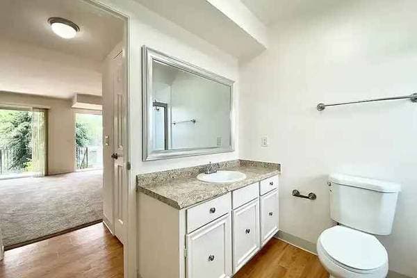 2BR/2BA Apartment on Washington St · Santa Clara photo 5