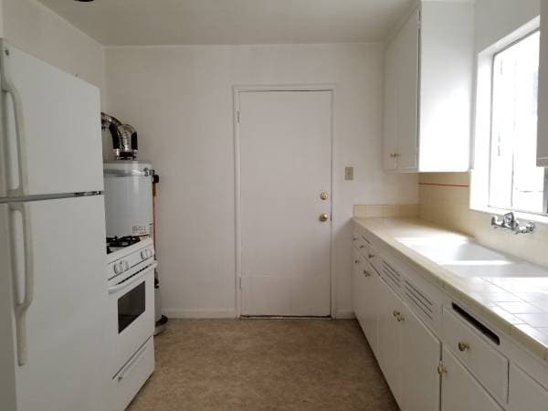 2BR/1BA Apartment · Berkeley photo 5