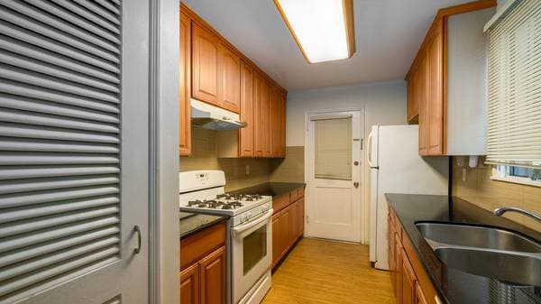 1BR/1BA Apartment on Buena Vista Ave · Alameda photo 3