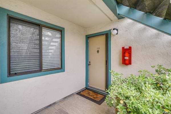 1BR/1BA Condo on Woodside Way · San Mateo photo 1