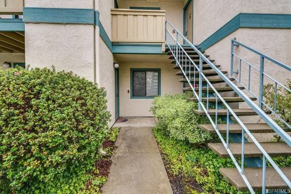 1BR/1BA Condo on Woodside Way · San Mateo photo 3