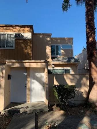 2BR/1BA Townhouse · San Jose photo 1