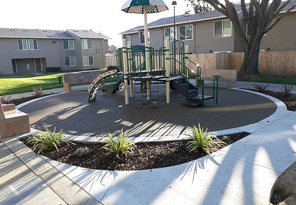 4BR/2BA Townhouse on Del Monte Ave · Morgan Hill photo 3