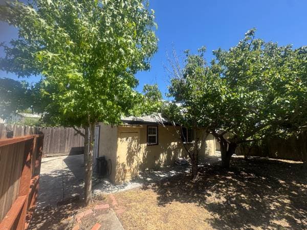 1BR/1BA In Law Adu on Alcatraz Ave · Berkeley photo 1