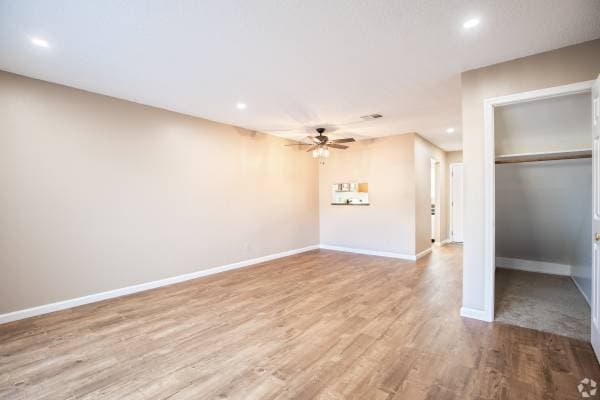 2BR/2BA Townhouse · Pleasanton photo 2