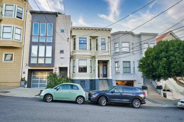 3BR/1BA Single Family House on Sanchez St · San Francisco photo 1