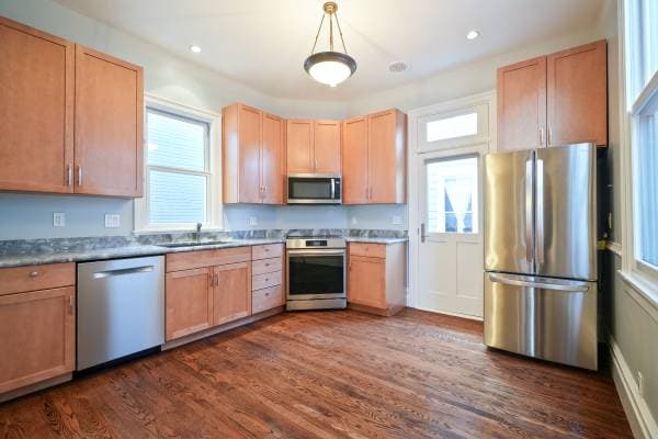 3BR/1BA Single Family House on Sanchez St · San Francisco photo 2