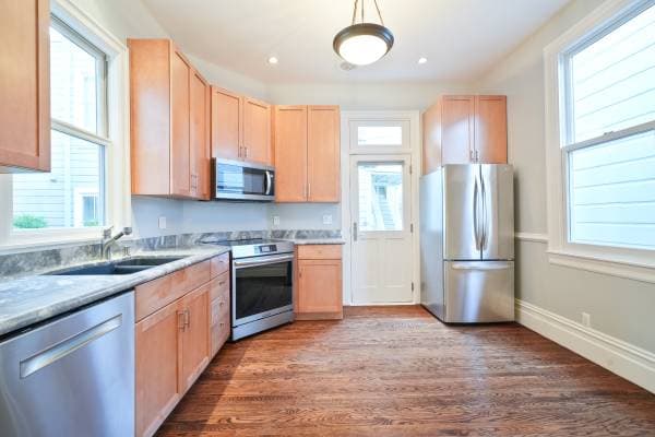3BR/1BA Single Family House on Sanchez St · San Francisco photo 3