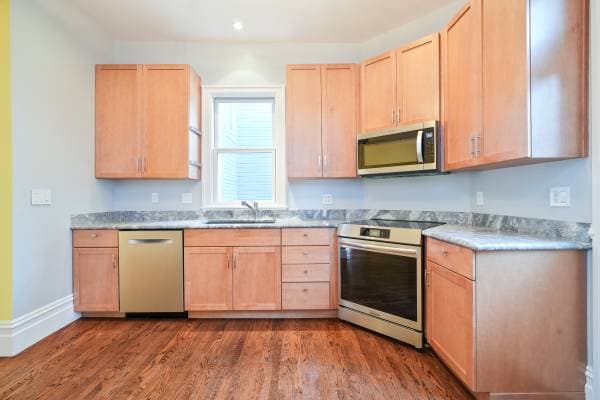 3BR/1BA Single Family House on Sanchez St · San Francisco photo 4