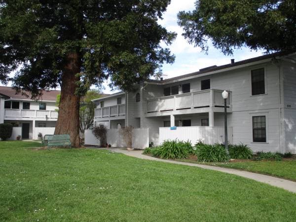 2BR/2BA Apartment on Tuttle Ave. · Watsonville photo 2