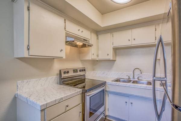 2BR/1BA Apartment on Eden Ave. · San Jose photo 2