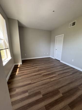 2BR/2BA Townhouse on Round Barn Blvd · Santa Rosa photo 5