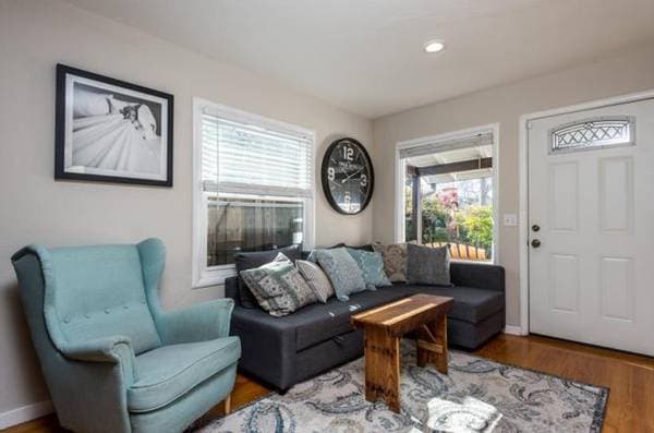 Charming Single-Family Home in Redwood City photo 1