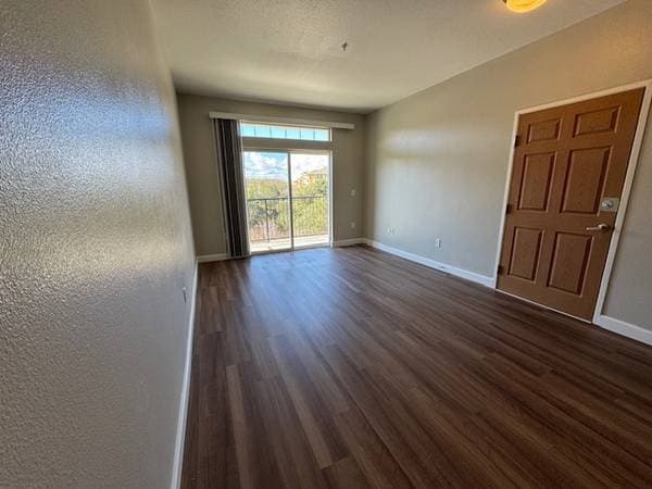 2BR/2BA Apartment on Round Barn Blvd · Santa Rosa photo 3