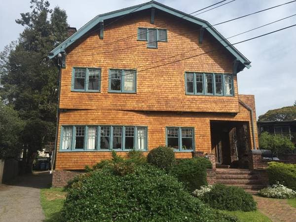 4BR/2BA Apartment on Ashby Place · Berkeley photo 3