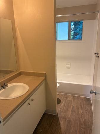 2BR/1BA Apartment · San Leandro photo 4