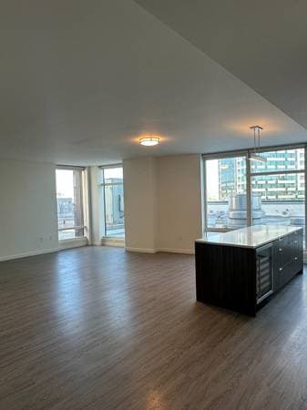 2BR/2BA Apartment · San Francisco photo 4