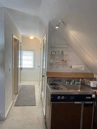 0BR/1BA Other on Coleridge Ave · Palo Alto photo 2