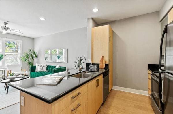 1BR/1BA Condo on N Pacific Ave · Santa Cruz photo 4
