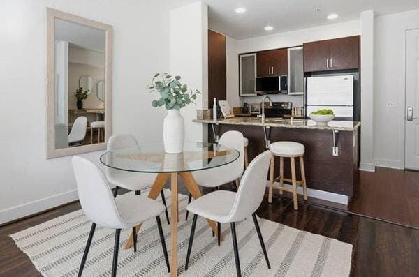 1BR/1BA Condo on N Pacific Ave · Santa Cruz photo 5
