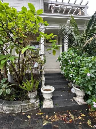 0BR/1BA Single Family House on 12th Avenue · Oakland photo 1