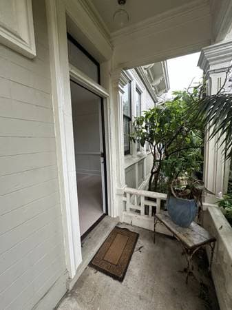 0BR/1BA Single Family House on 12th Avenue · Oakland photo 3