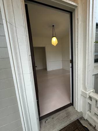 0BR/1BA Single Family House on 12th Avenue · Oakland photo 4