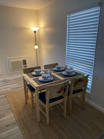 2BR/1BA Apartment · Cupertino photo 4