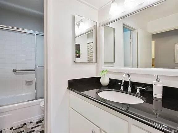 0BR/1BA Apartment · San Francisco photo 1
