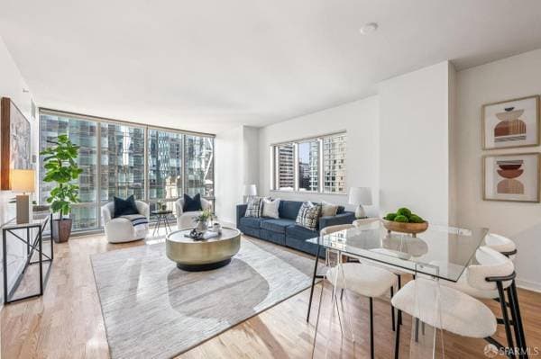 1BR/1BA Apartment · San Francisco photo 3