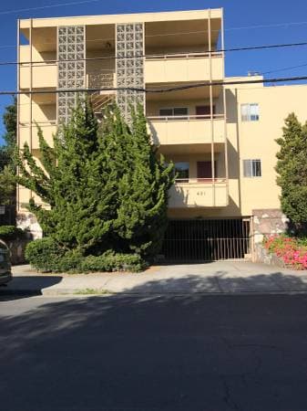 1BR/1BA Apartment · Albany photo 2
