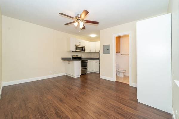 0BR/1BA Apartment on Vicente Way · Oakland photo 1