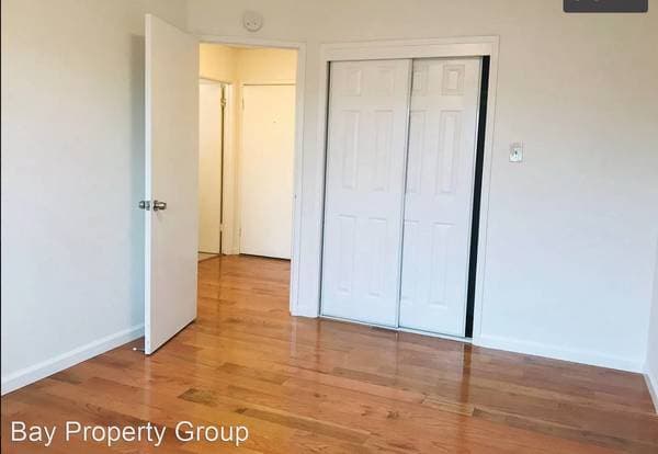 2BR/1BA Apartment on Herzog · Berkeley photo 3