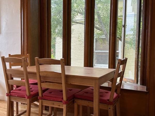 4BR/2BA Flat on Milvia · Berkeley photo 3