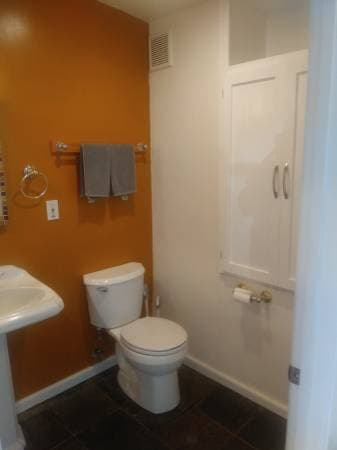 1BR/1BA Apartment · Capitola photo 5