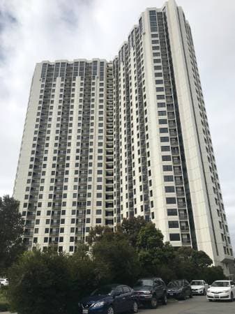 2BR/2BA Apartment · Emeryville photo 1