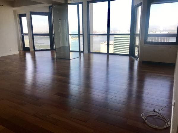 2BR/2BA Apartment · Emeryville photo 4